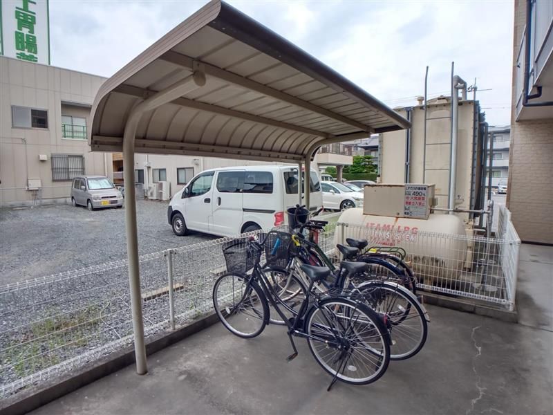 レオパレスエレガンスＫ 共用部分