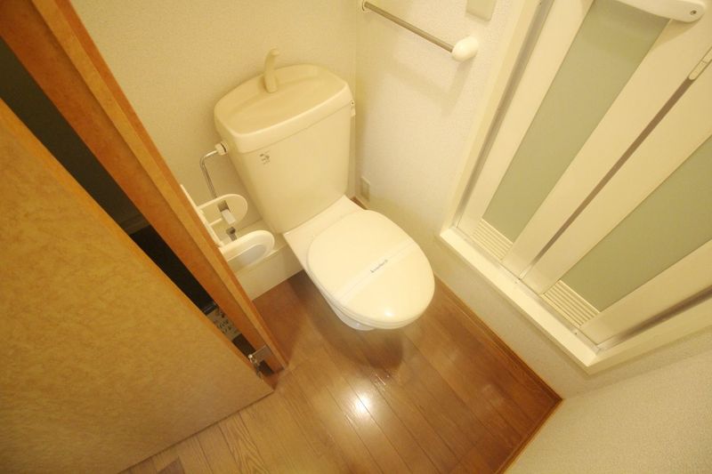 レオパレスあやめ池疋田 トイレ