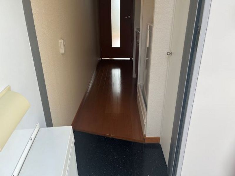 レオパレス平和台 玄関