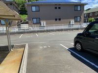 レオパレスルミエール 駐車場
