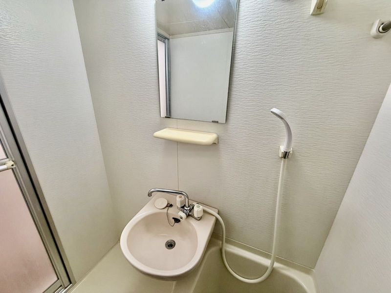 レオパレス唐ヶ原 洗面台