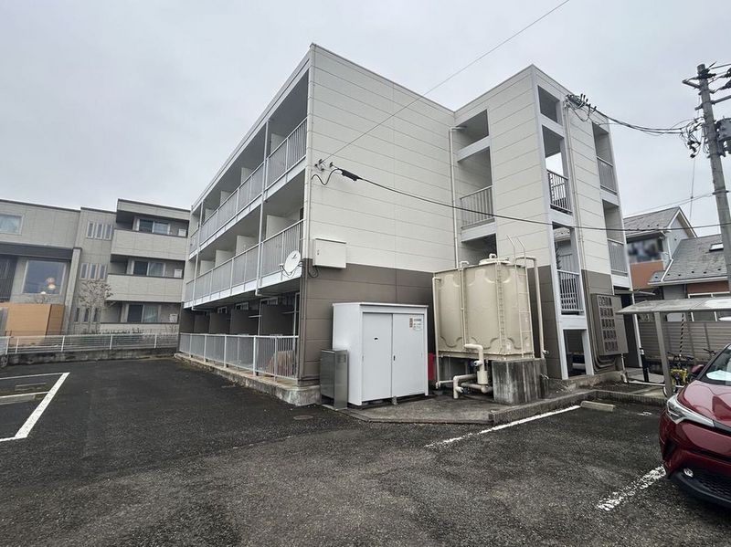 レオパレスＶ 外観