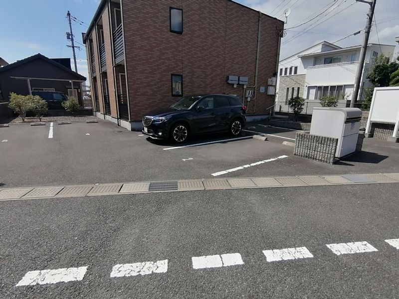 レオネクスト南蔵王 駐車場