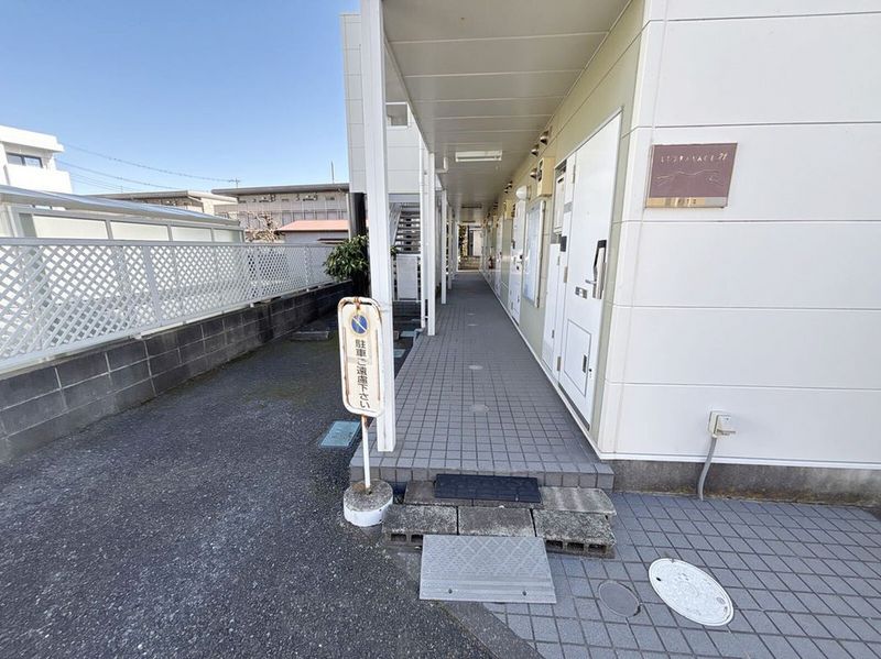 レオパレスＦＩＴⅡ エントランス