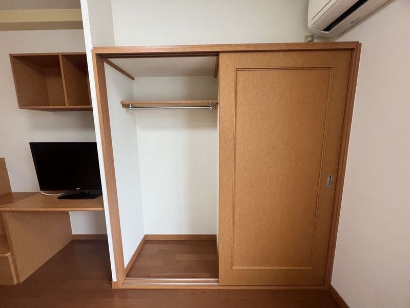 レオパレスブロード・ミヤワキ 収納