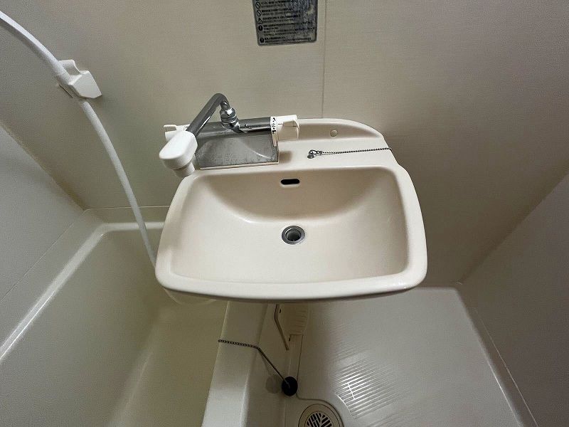 レオパレスビアンネートル 洗面台