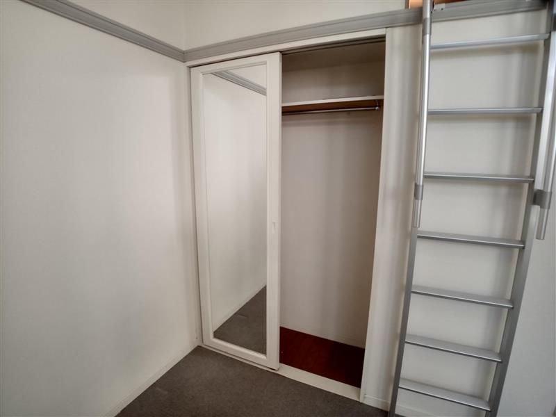 レオパレス高屋の庄 収納