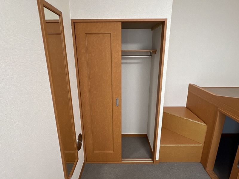 レオパレスパワーハウス 収納