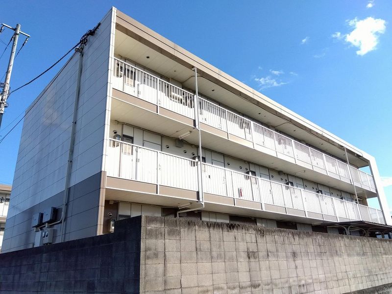 レオパレス川添 外観