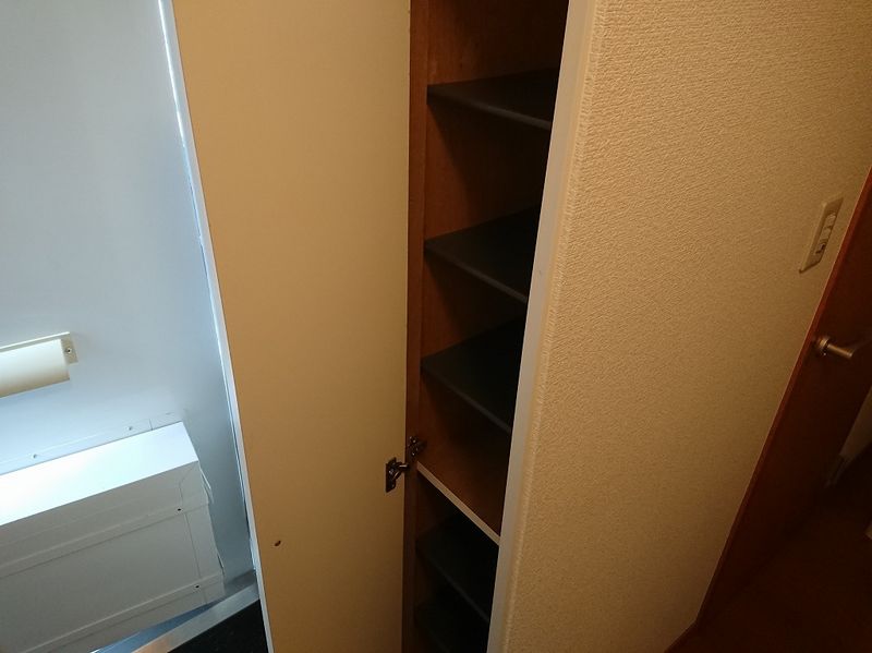 レオパレスパテオⅡ 収納