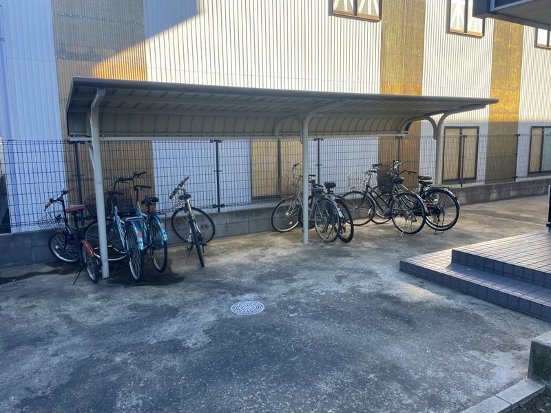 レオパレストラストワーズィ 共用部分