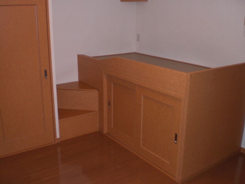 レオパレスＭＩＷＡ 居間