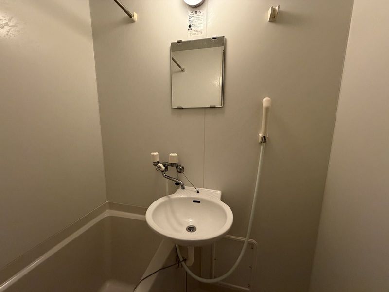 レオパレス城町 洗面台