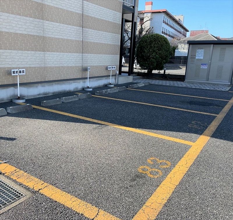 レオパレスＹＪ大橋 駐車場