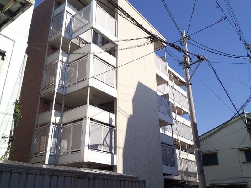 レオパレスウェストシティー 外観