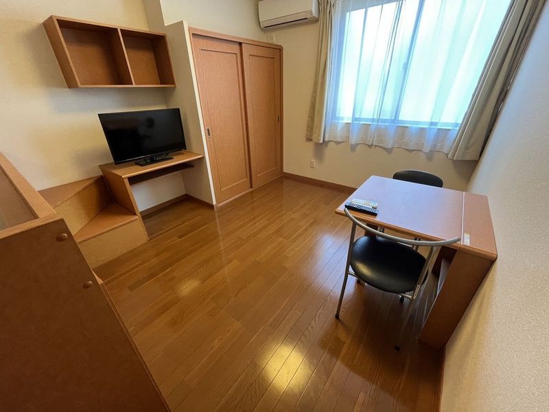 レオパレス古川Ⅲ 居間