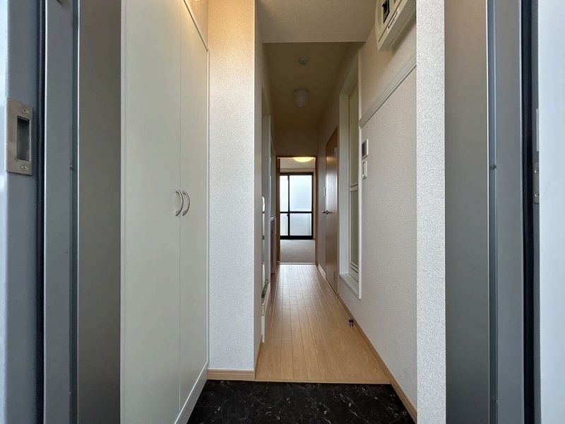 レオパレスＳＨＩＢＩＲＡＫＩ 玄関