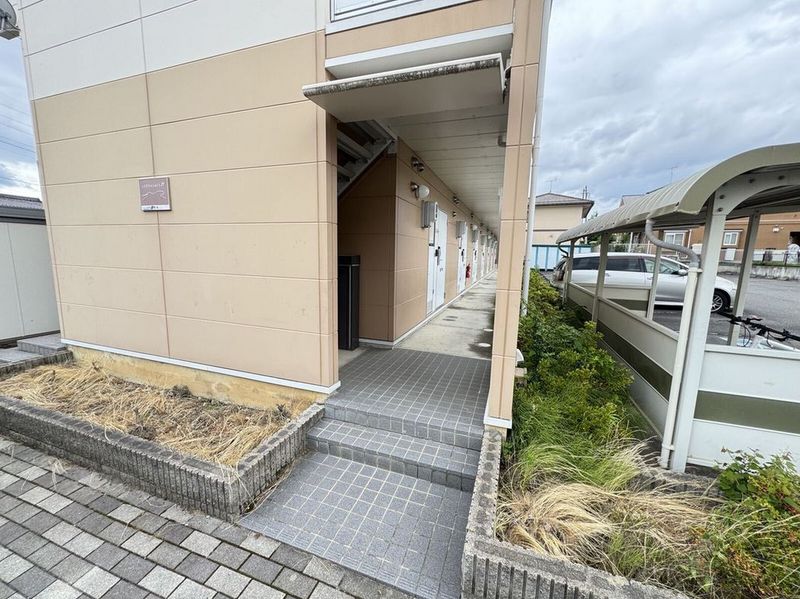 レオパレス若宮南 エントランス