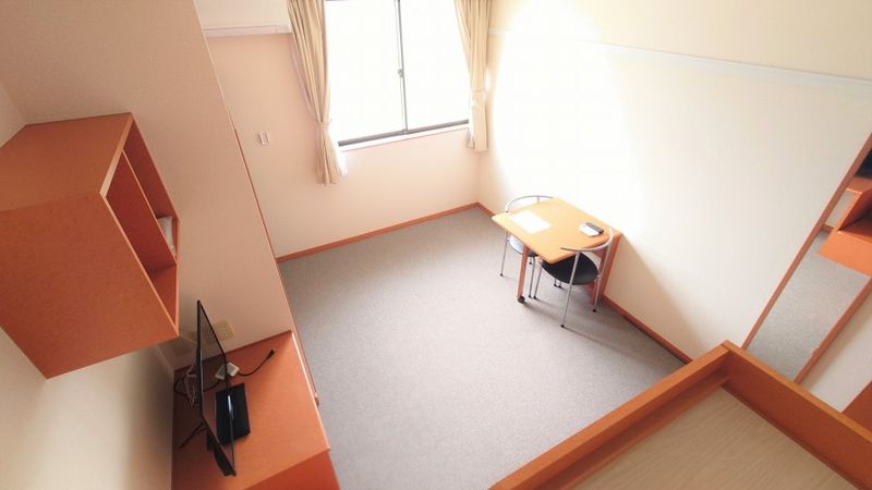 レオパレスグリーンラインⅡ 居間