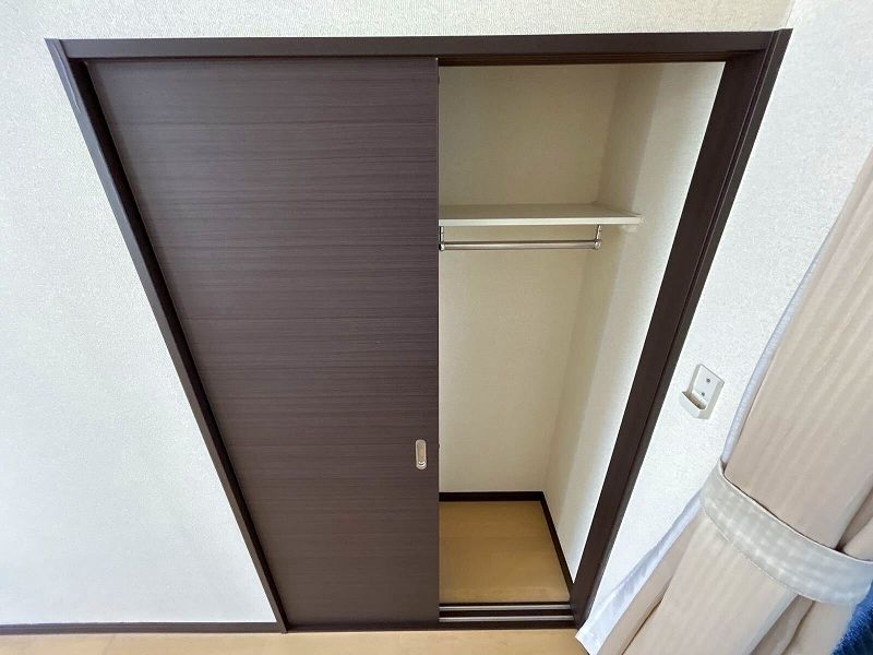 レオネクストＰＲＥＳＳＯ大師西 収納