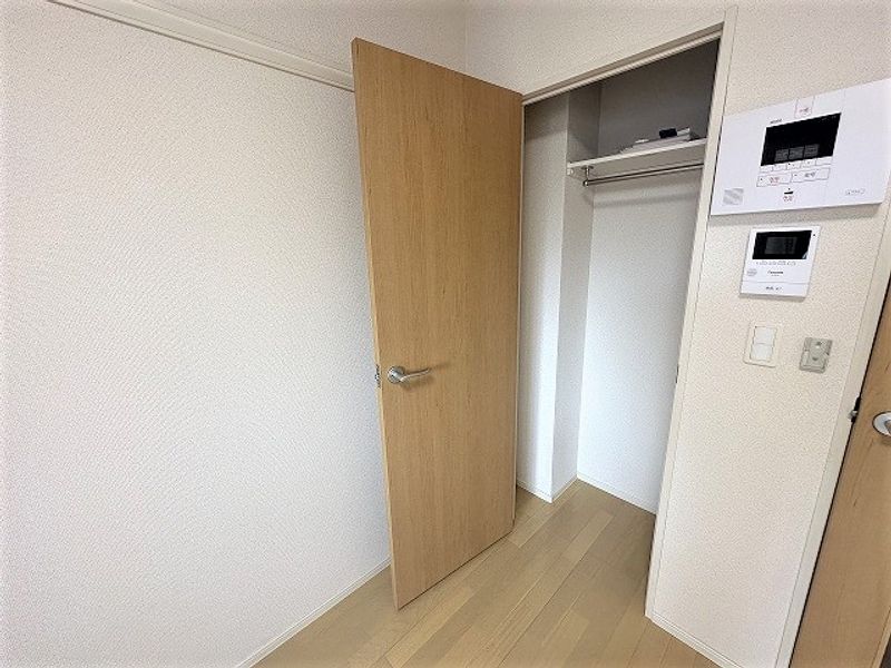 クレイノラ　メゾン根岸 収納