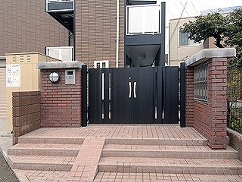 レオパレスアローステージ エントランス