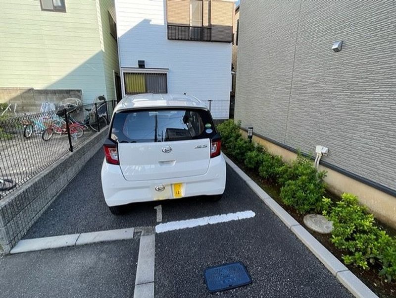 レオパレスステラート大洲 駐車場
