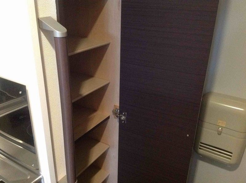 レオネクスト三愛 収納