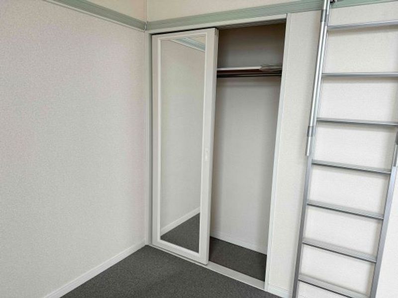 レオパレスヴィラージュ 収納