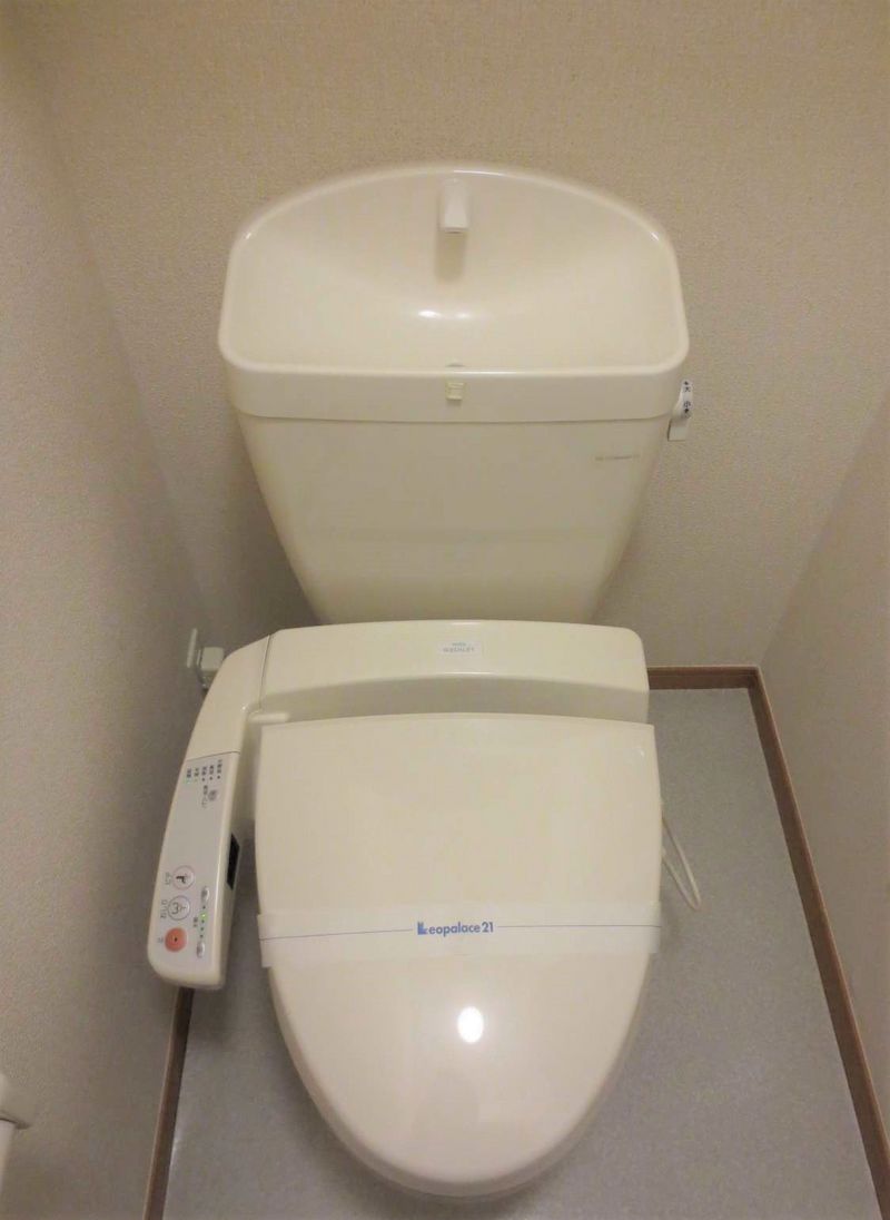 レオパレスベルピーノ トイレ