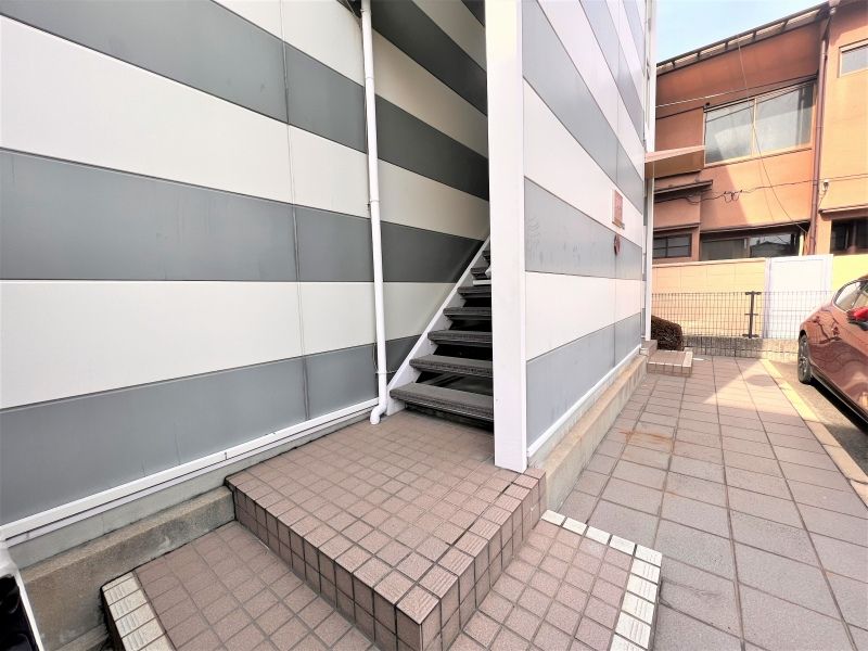 レオパレスＫＩＴＡＤＡ エントランス