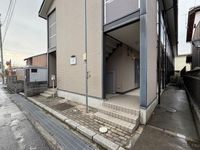 レオパレス城町 エントランス