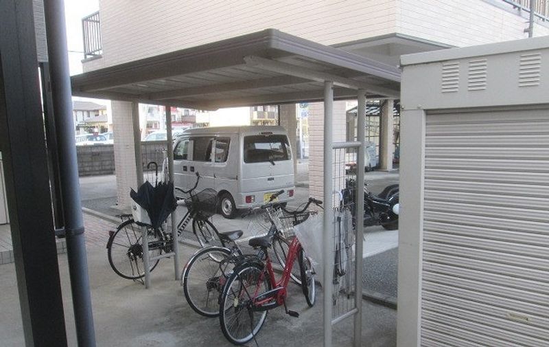 レオパレスジュセル 共用部分