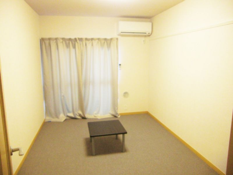 レオパレスＨＡＲＵ 居間