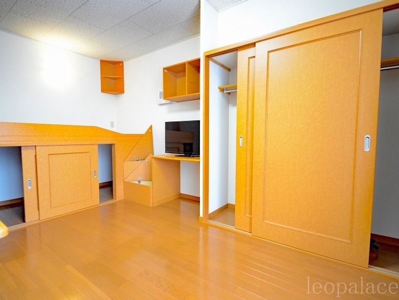 レオパレスかみはら通り 収納