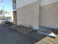 leopalace Harayama Entrance