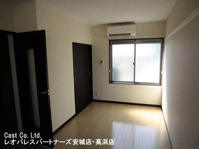 レオネクストサクラコーポ 居間