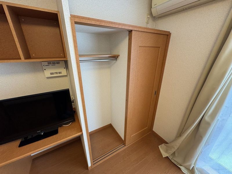 レオパレス隼 収納