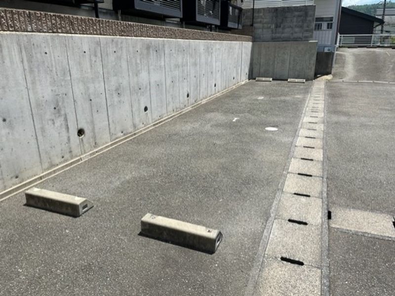 レオパレス萩原台 駐車場