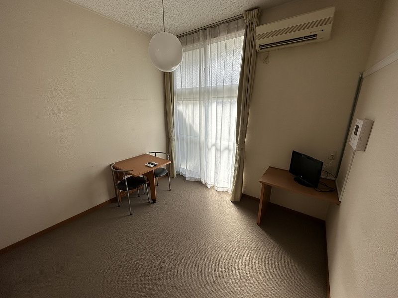 レオパレスシエル 居間