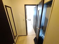 レオネクストプレミアム代々木 玄関