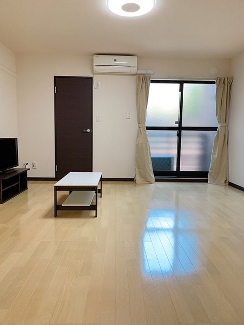 レオネクスト上甲子園 居間