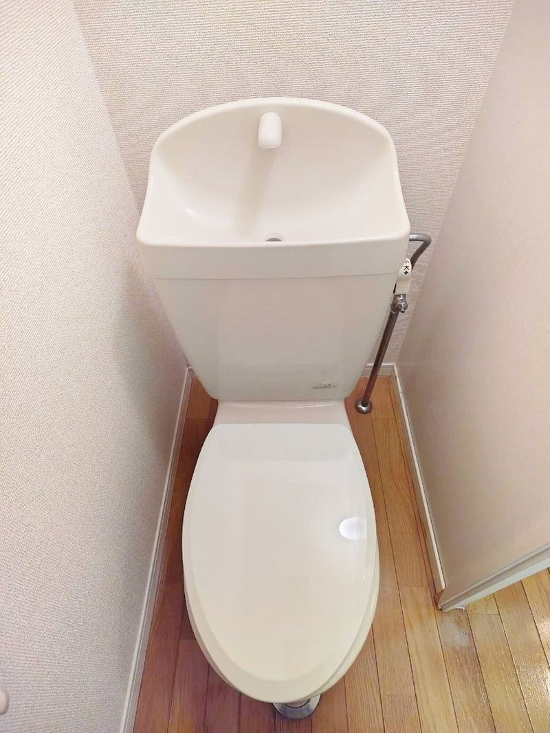 レオパレスフローラⅠ トイレ