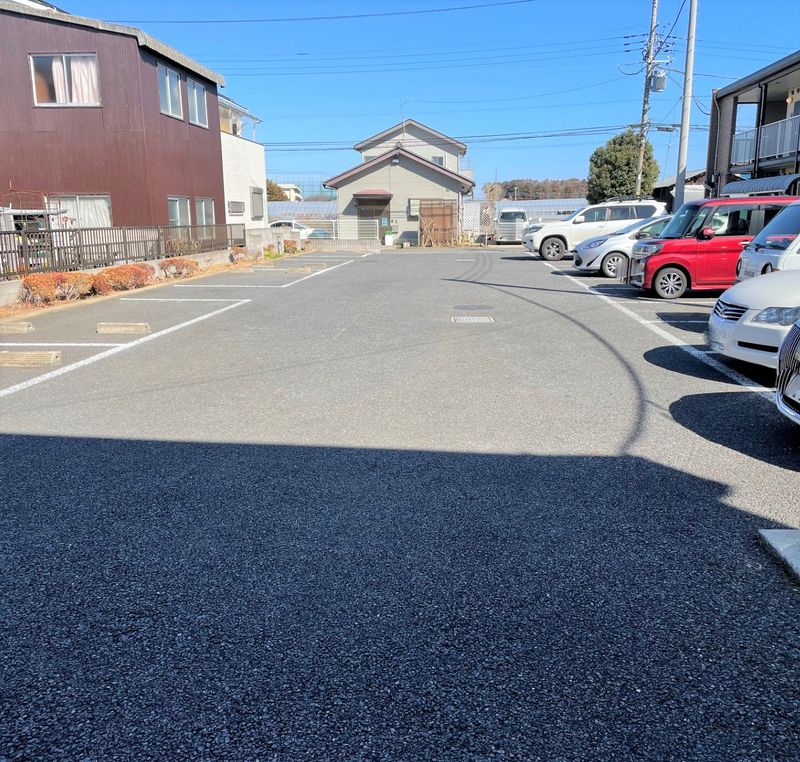 レオパレスマロンハイツ　Ⅳ 駐車場