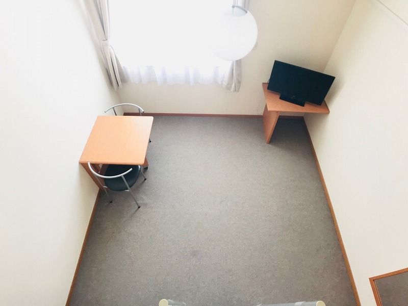 レオパレスＹ９０ 居間