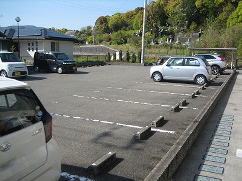 レオパレスＫ　ハウスⅠ 駐車場
