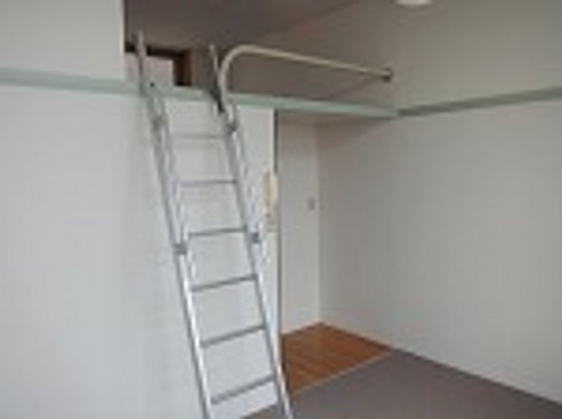 レオパレス扇町５ 居間