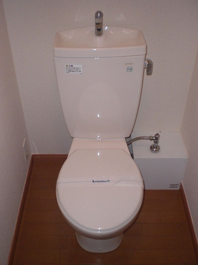 レオパレスサントーヨー トイレ