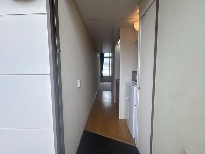 レオパレスＦａｖｏｒ　ＧｒｏｖｅⅡ 玄関