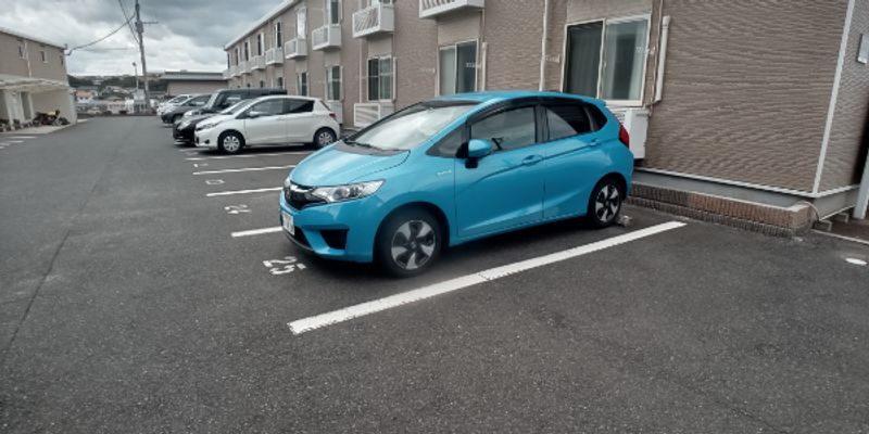 レオパレス南若園Ｂ 駐車場